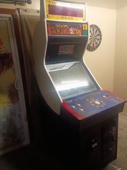 Golden tee 2005 tournament golf arcade