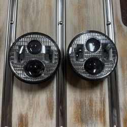 J. W. Speaker Model 8700 EVO 2 Classic LED 7” Headlights