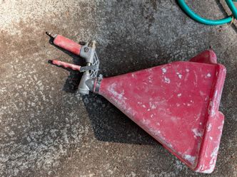 Texture spray gun and hopper.