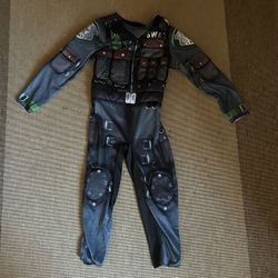 Costume