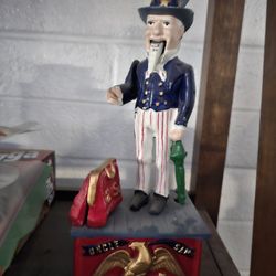 Uncle Sam Vintage Bank. 