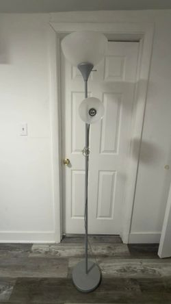 Floor lamp
