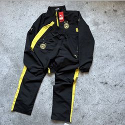 Borussia Dortmund BVB 09 Puma Tracksuit-Black & Yellow. Price Negotiable
