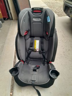 Graco SlimFit Baby Car Seat Read Description