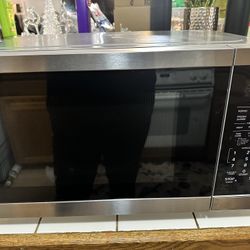 Sharp Microwave Works Good