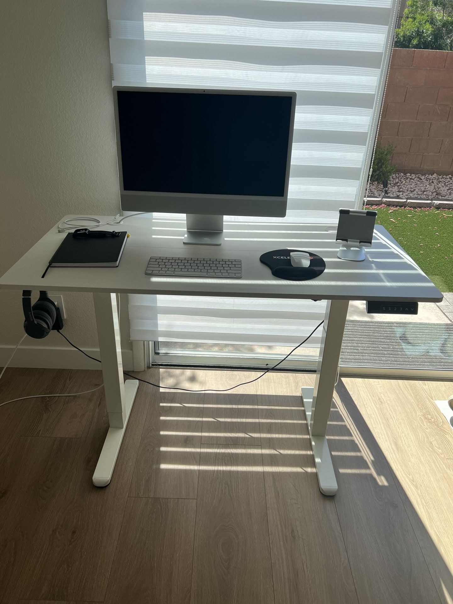 Desk Electric - Ajustable Stand Up 