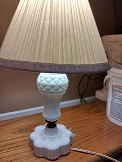Vintage White Hobnail Glass Bedside Lamp 1960’s Milk Glass