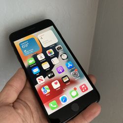 iPhone 8+ Plus. Like New And Unlocked!