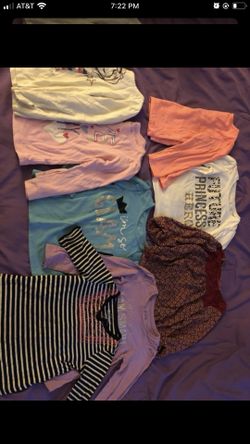 Size 4T , 8 long sleeves And 1 Pajama Zip up