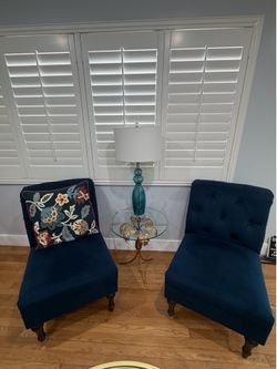 Blue velvet sofa chairs (2) in Good Condition