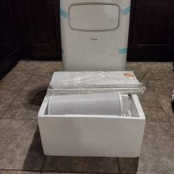 Air Conditioner Brand New $300 Cash Only