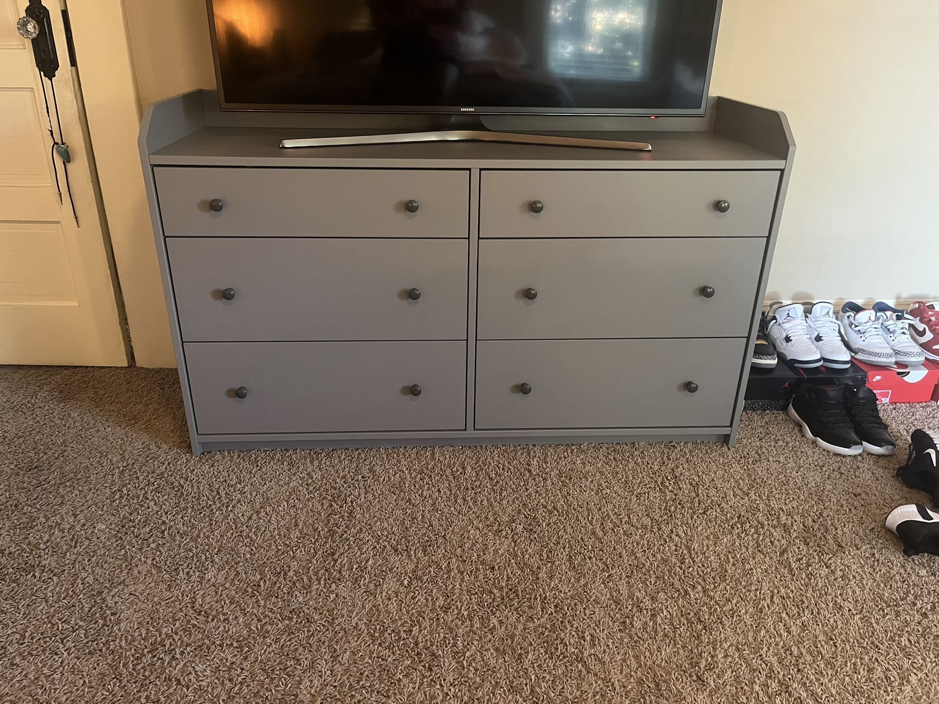 6 Drawer Dresser TV Stand
