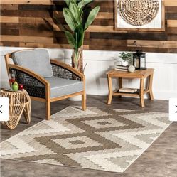 Nuloom Teisha Tribal Diamond Indoor/Outdoor Area Rug 6 by 9 feet