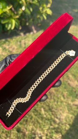 ✨ Esclava estilo cubana en plata .925 con baño de oro ✨