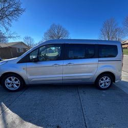 Ford Transit Connect Passenger XLT Minivan