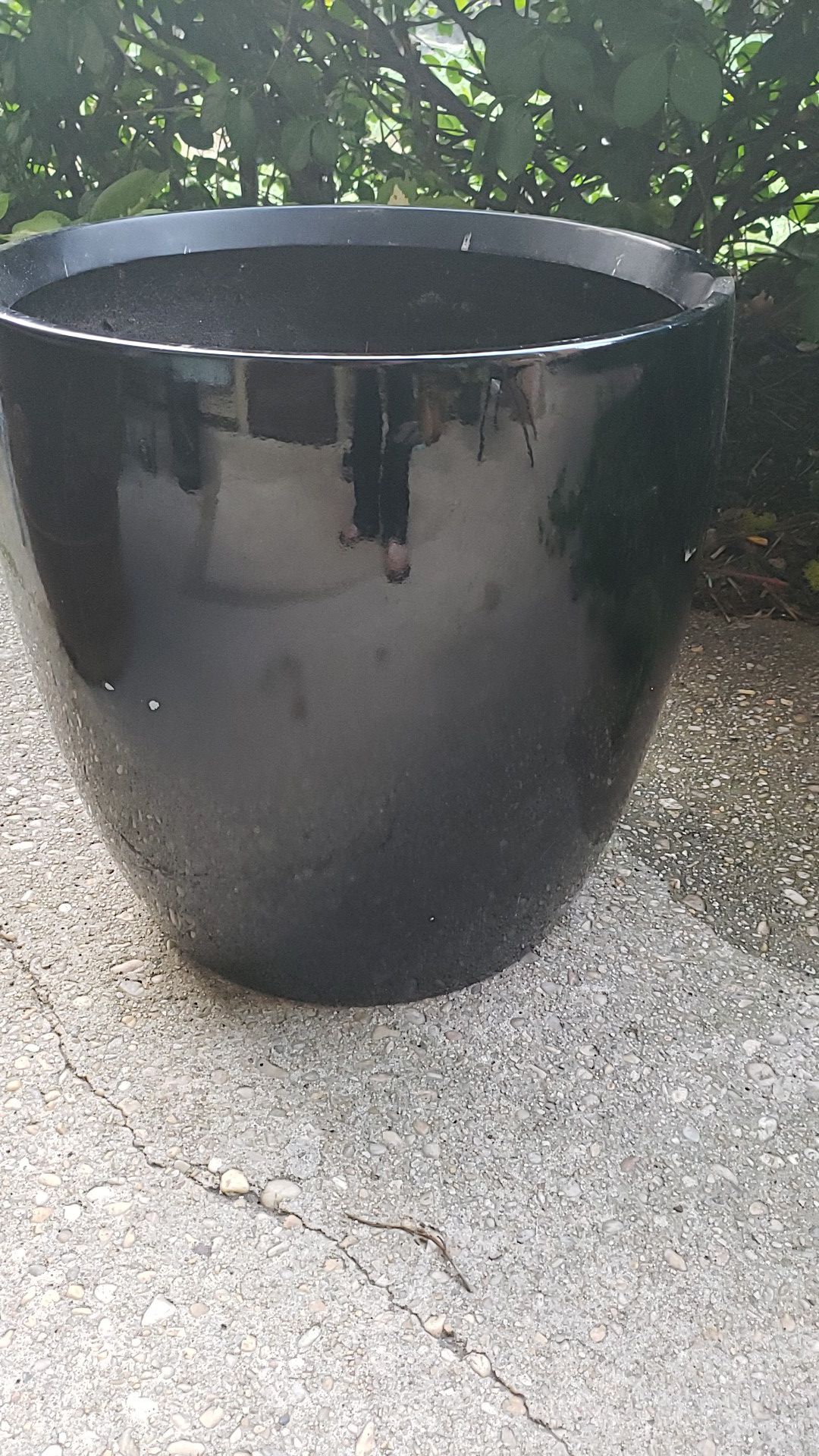 Fiberglass container for a 14" plant pot