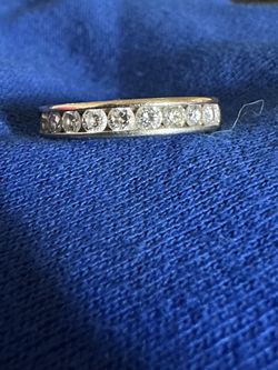 Size 7 14k Wedding Band