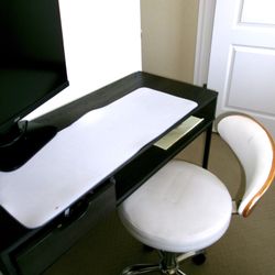 DESK WITH CHAIR