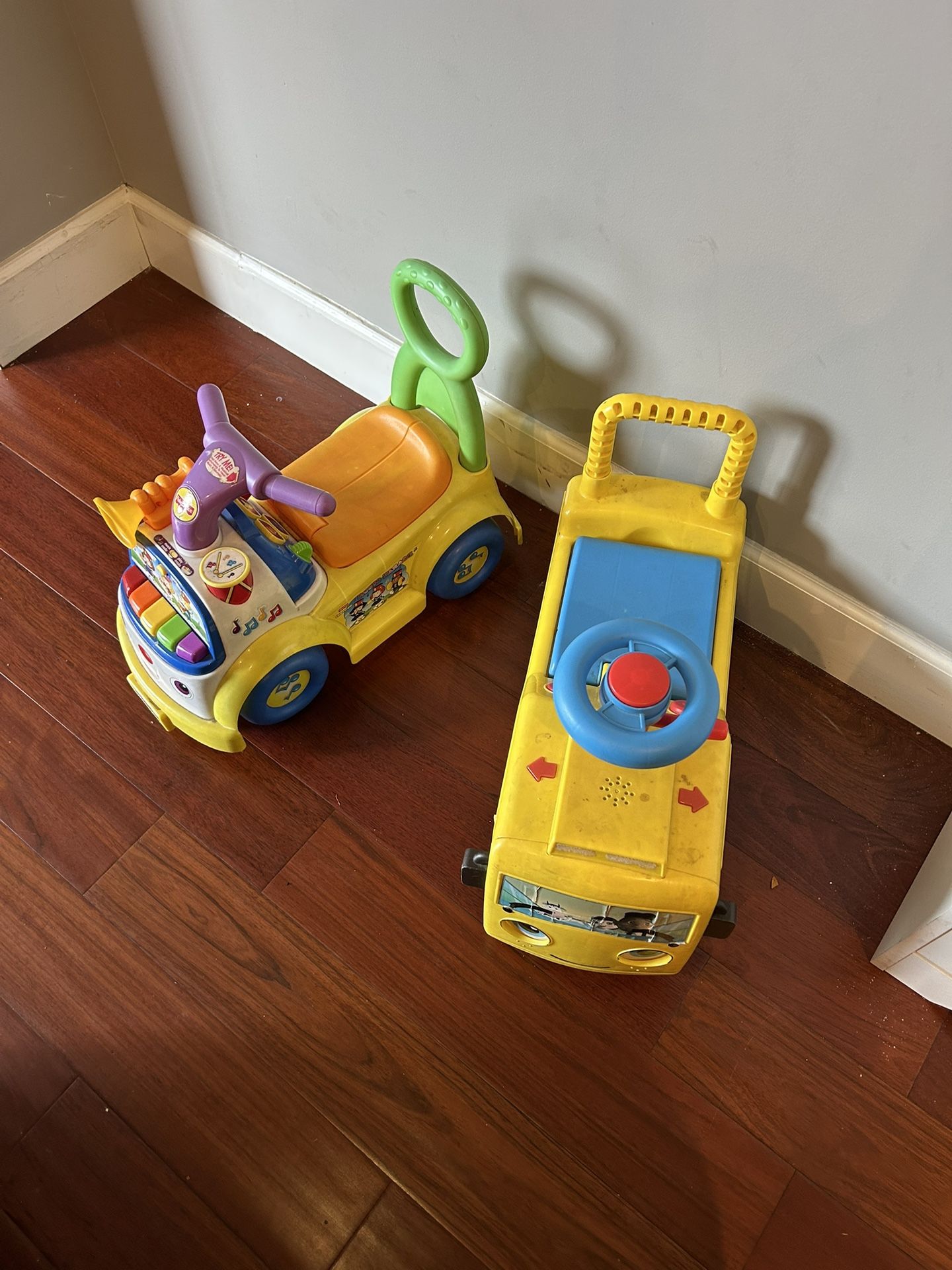 Little Tikes & Little People Bus Ride-on Vehicle Car For Kids/toddlers Boys, and Girls