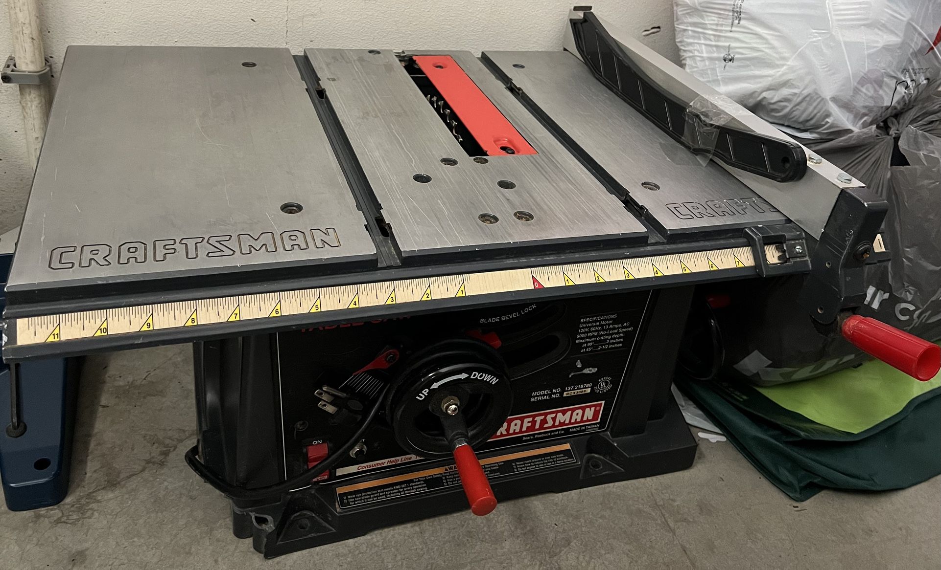 Craftsman Table Saw 2.5 HP 10” Blade 5000 RPM