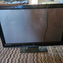 TV     2@42" 1@32"  Sanyo And Vizio