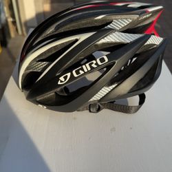 Giro Cycling Helmet 