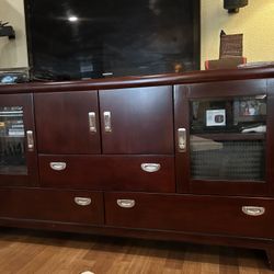TV MEDIA CONSOLE