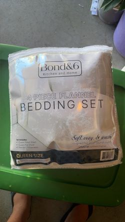 4 Piece Flannel Bed Set Queen