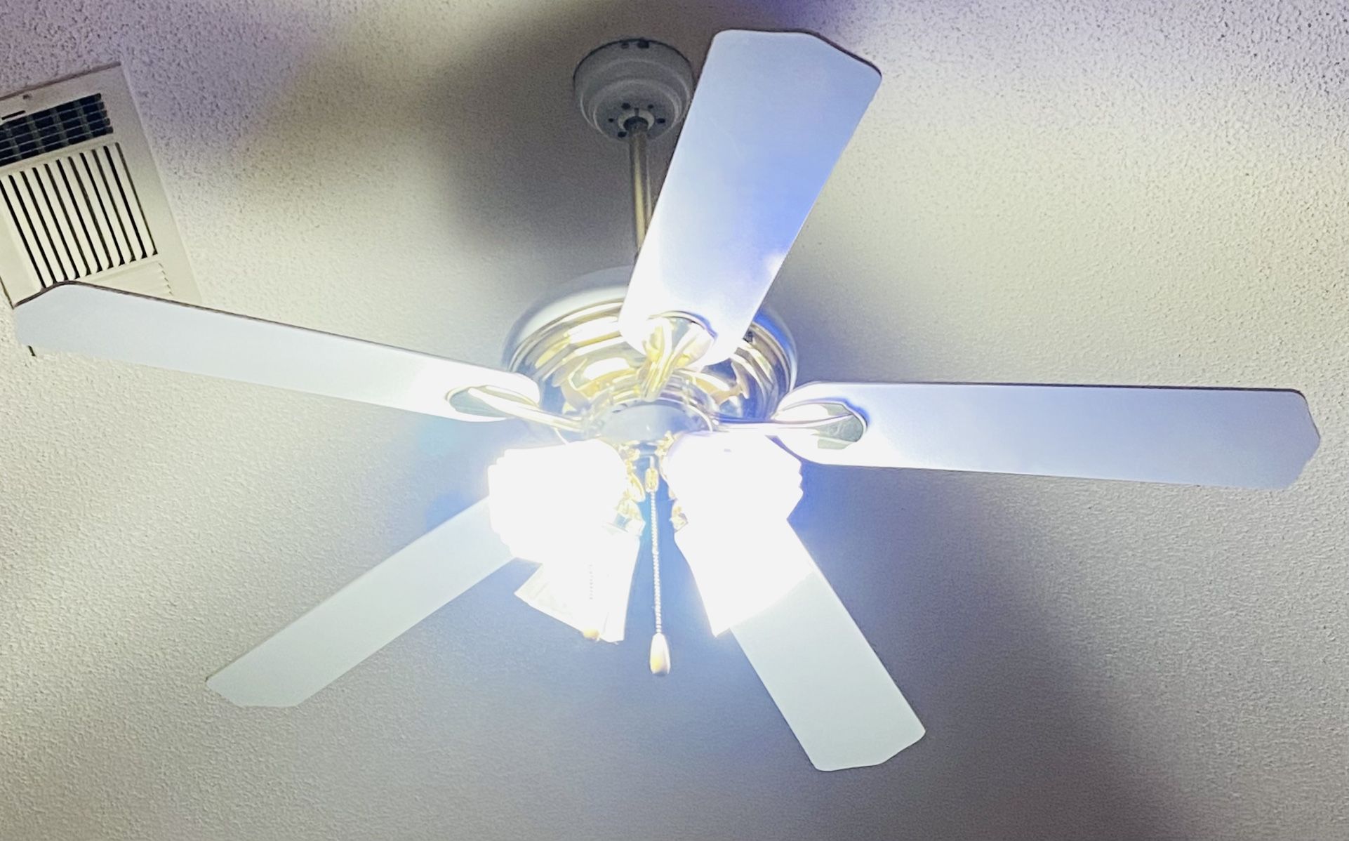 42" White & Gold Ceiling Fan With Light, Extension Rod & Reversible Option