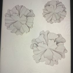 Modern  Ornamental   Wall Decorations  of three flowers