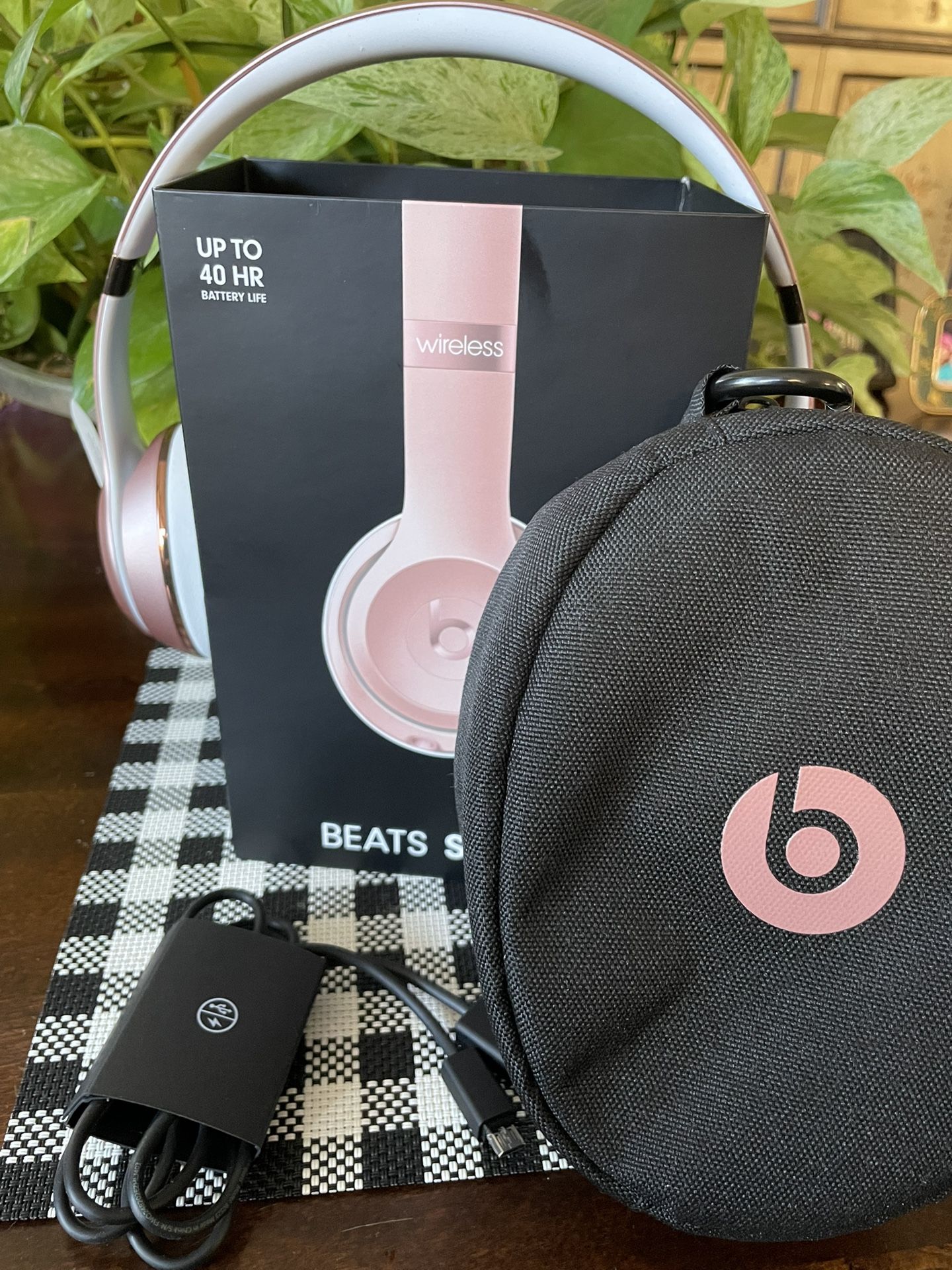 Beats by Dr. Dre Beats Solo3 Wireless On-Ear Headphones - Rose Gold Preowned But In Near New Condition