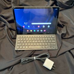 Samsung Galaxy Tab S9 FE 128GB + S Pen + Keyboard Case Bundle