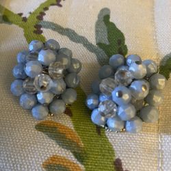 (JE08BB)Vintage Blue Beaded Clip On Earrings
