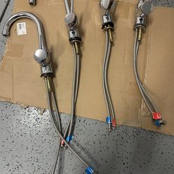 Four Grohe Concetto Single-Handle Bar Faucet