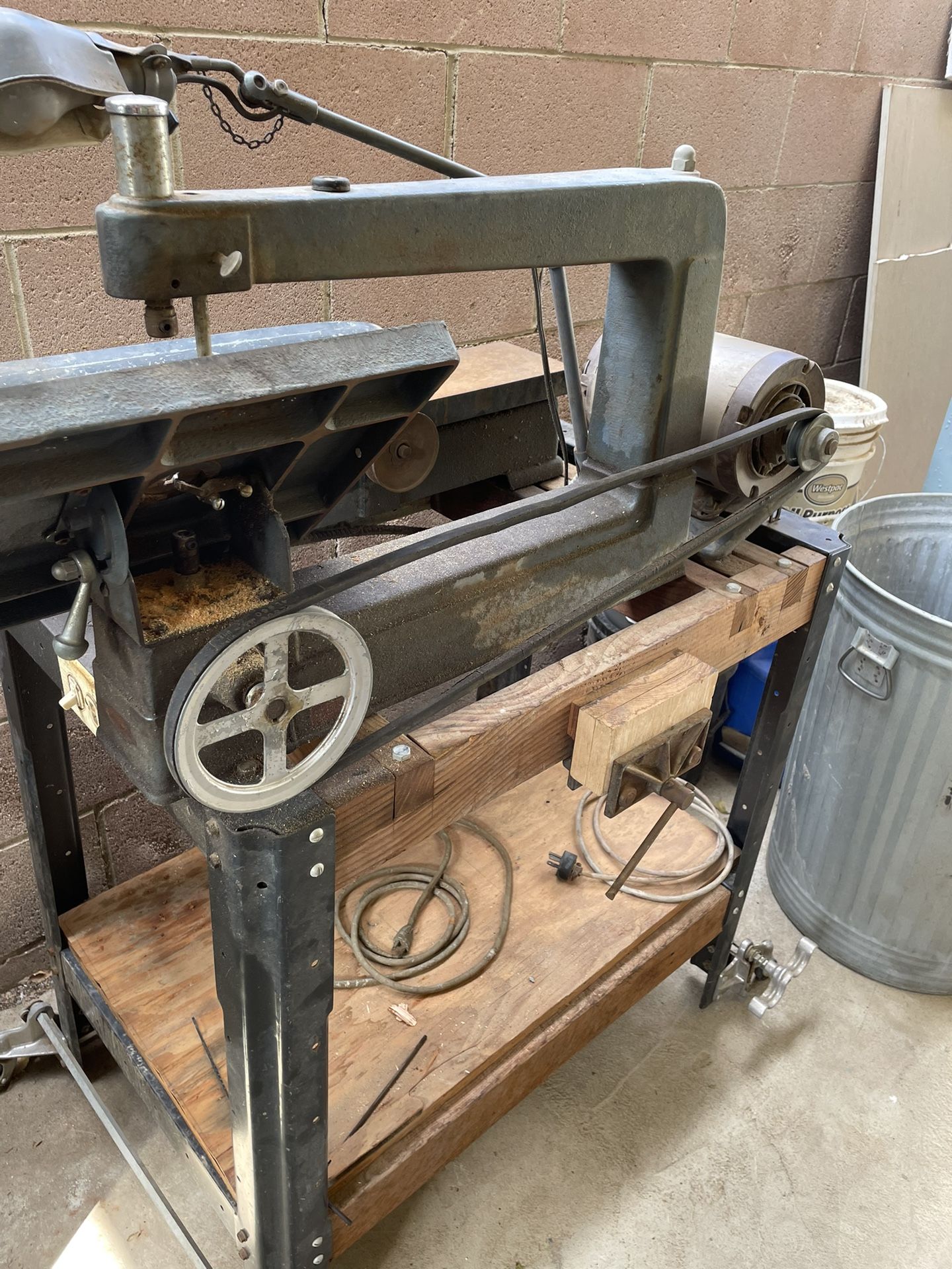 Vtg. Miter Saw Working Condition - Needs New Blades