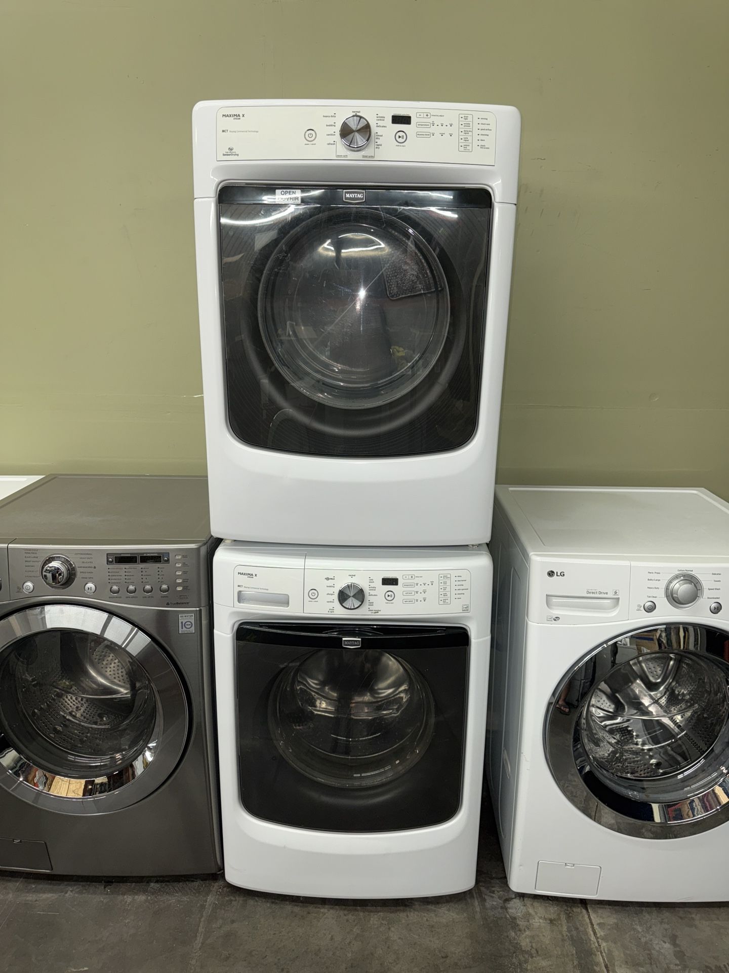 MAYTAG XL CAPACITY ELECTRIC WASHER & DRYER