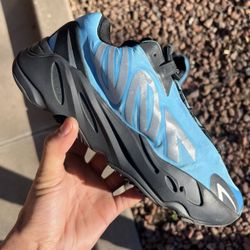 Adidas Size 7.5y $15 FIRM NO TRADES