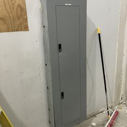 GE 208/120 3 Phase 4 Wire Panel