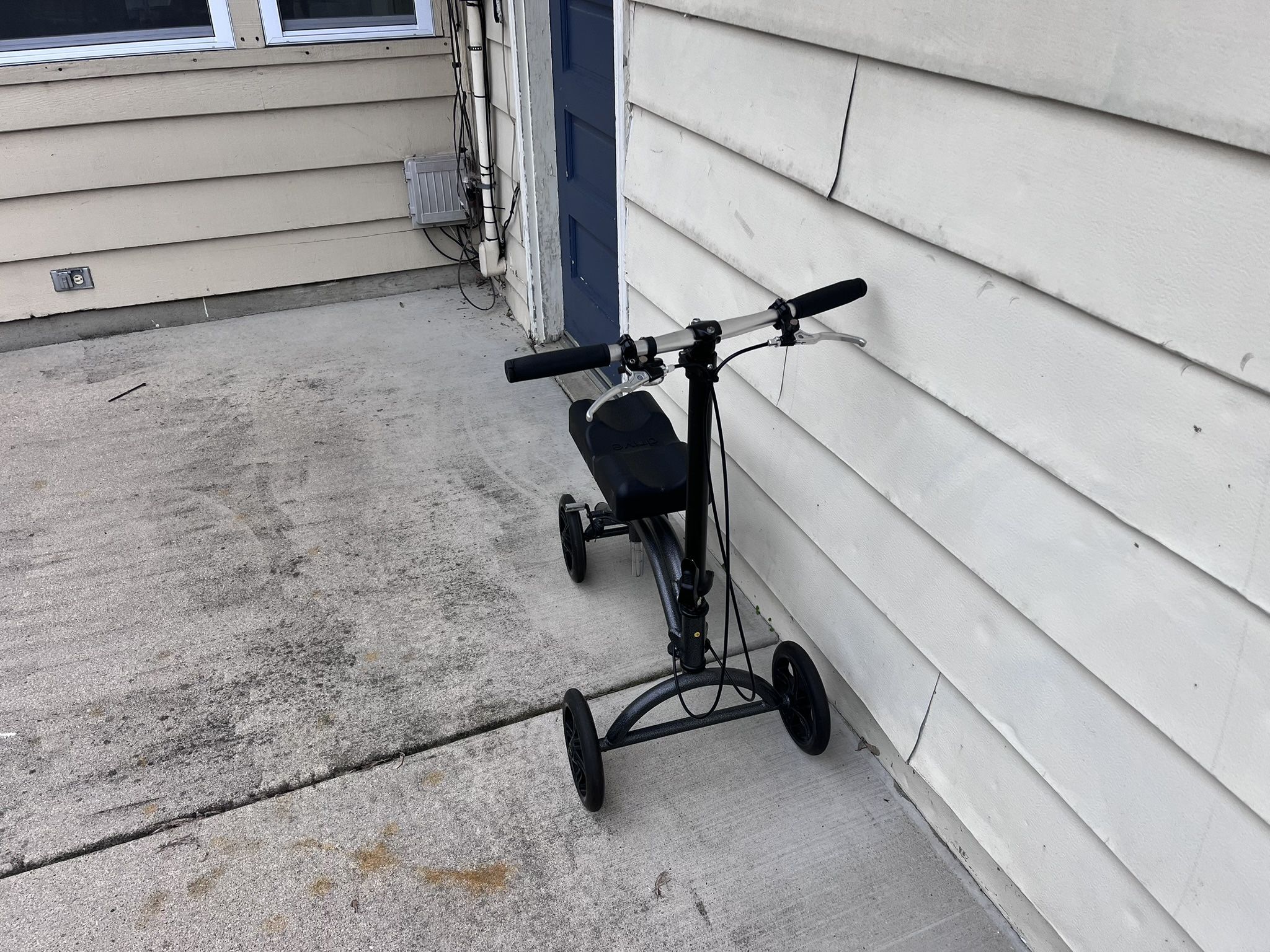 Knee Scooter