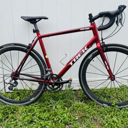2018 Road Bike Trek Alpha series 1.1 58cm