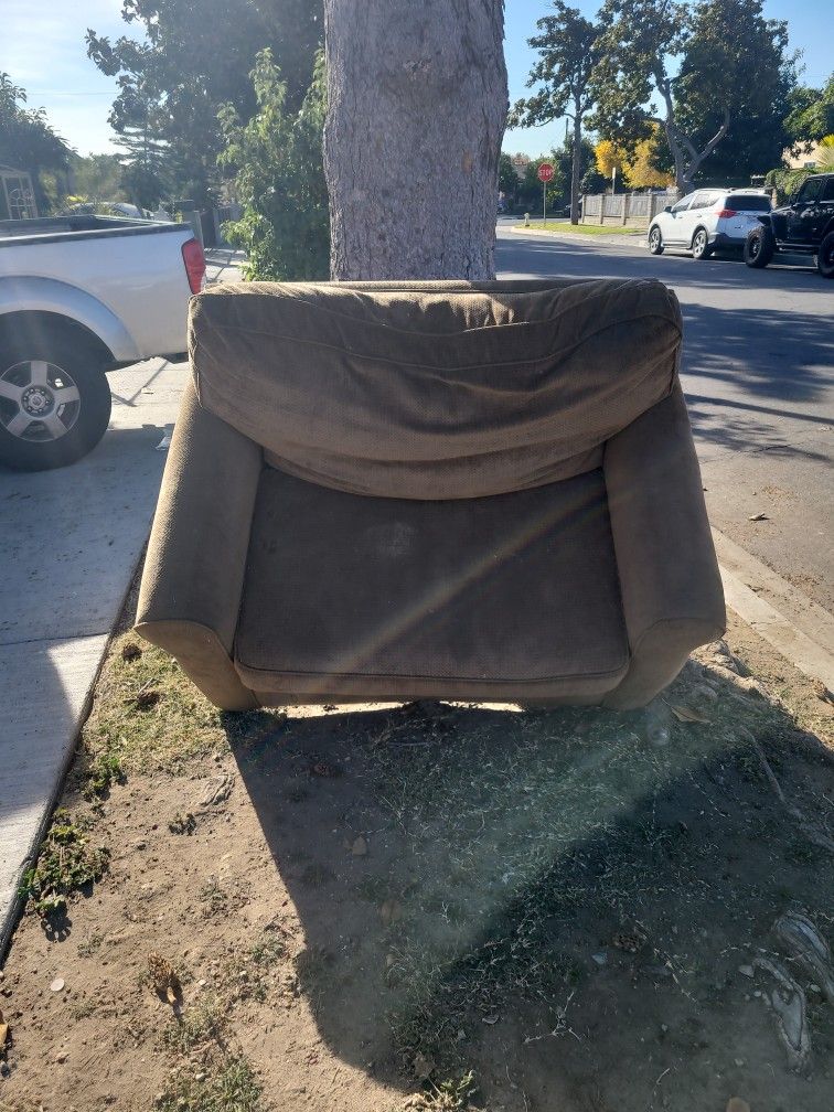 Free Small Pull Out Bed Couch