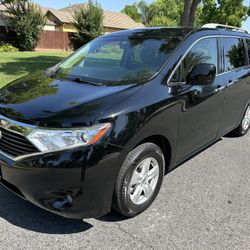 2017 Nissan Quest SV