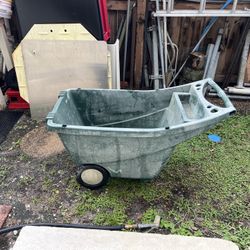 Wheelbarrow yard cart