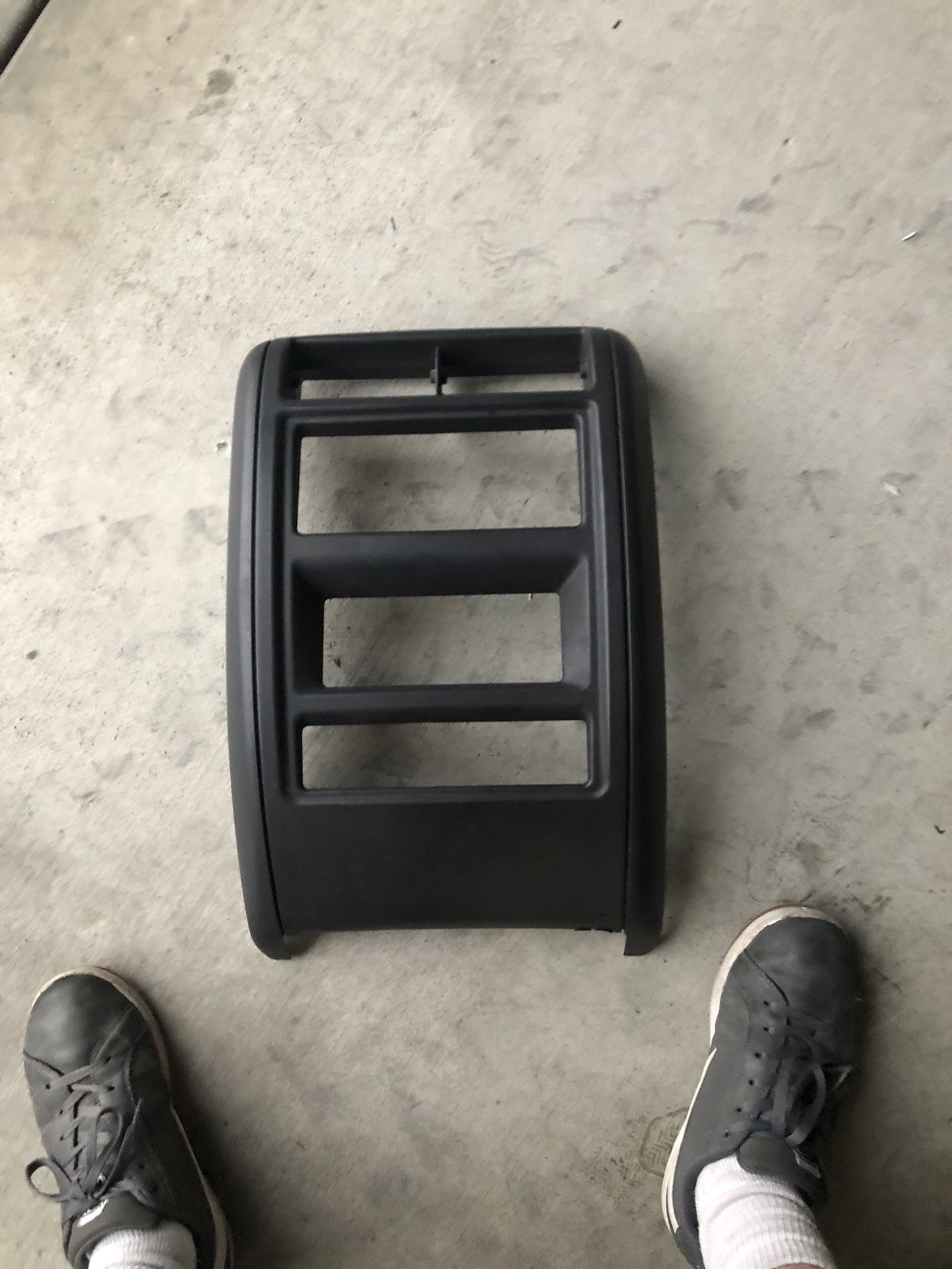 Radio Trim 91-01 Jeep Cherokee