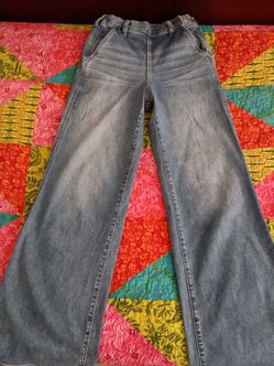 Ladies Wide Leg Denim Jeans.
