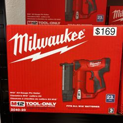 Milwaukee M12 23 Ga Pin Nailer Tool Only 