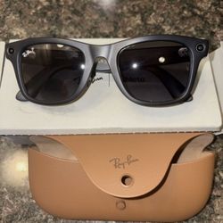 Ray Banz Meta Glasses New With Case Matte Black