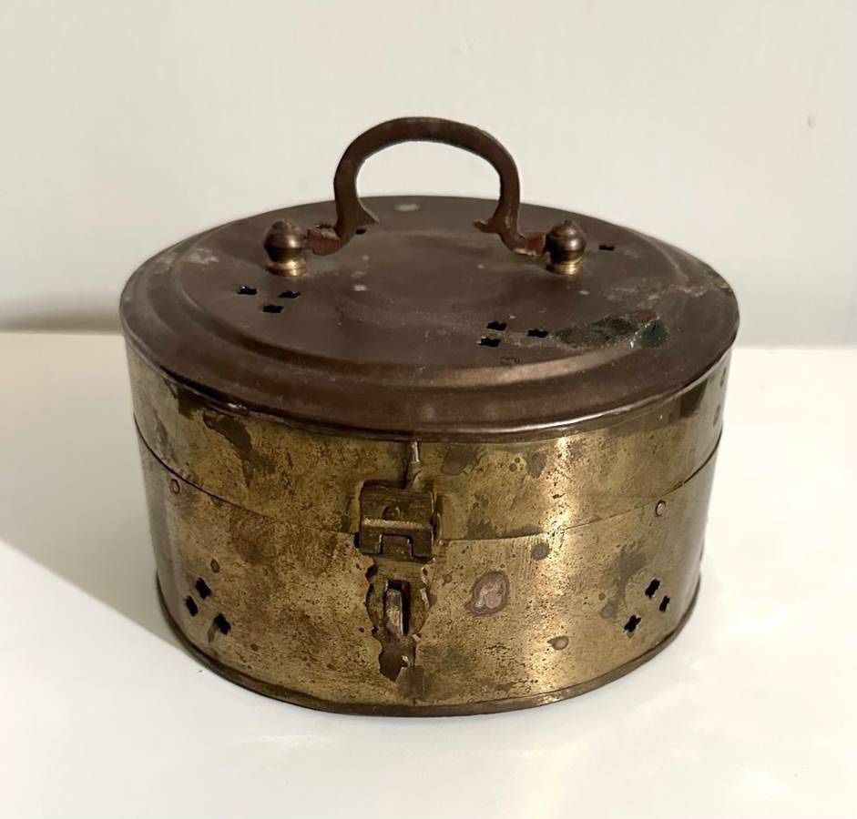 Vintage Perforated Brass Lockable Cricket Trinket Handled Box