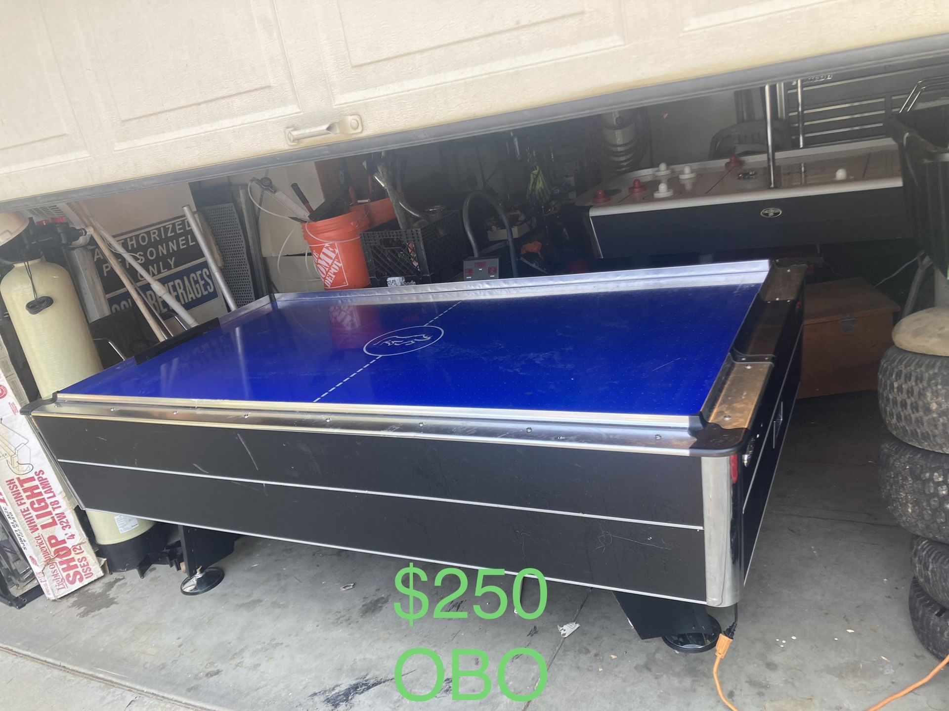 Air Hockey Table 