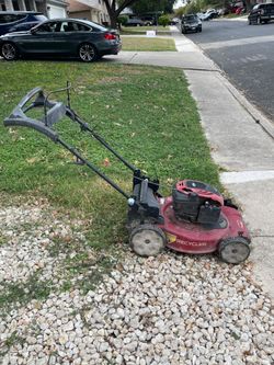 Toro self propel lawn mower